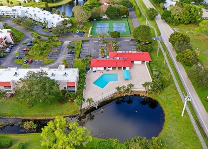 2800 Fiore Way - Photo 1