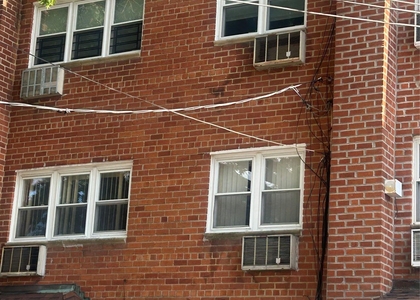 267-08 E Williston Avenue - Photo 1