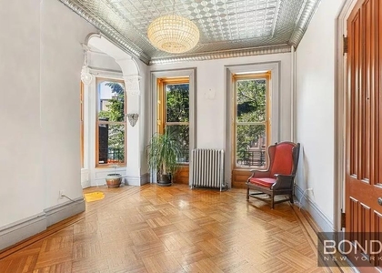 18 Herkimer Street - Photo 1