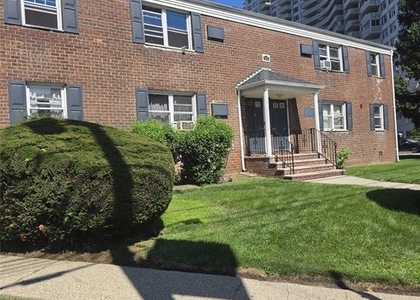 421 Main - Photo 1