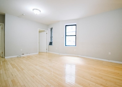 3139 Broadway - Photo 1