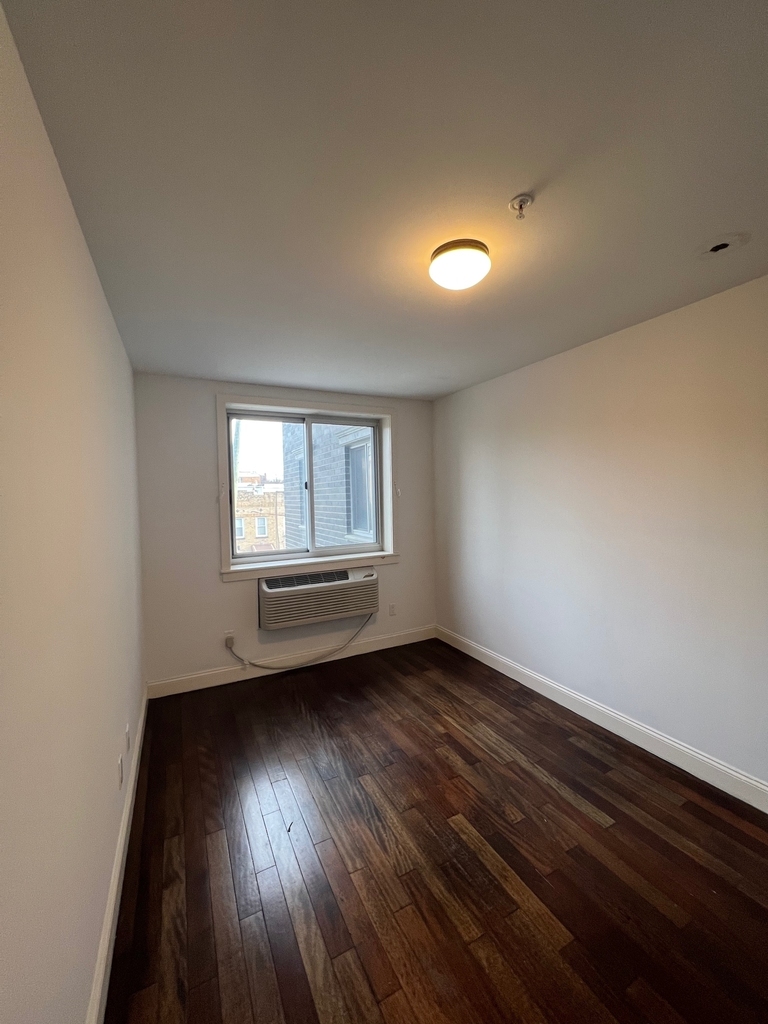 31-36 47th Street - Photo 5