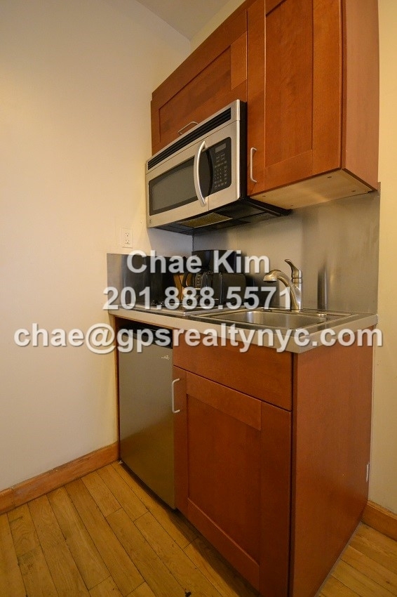 155 West 83rd Street - Photo 2