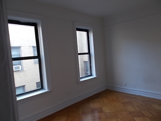 326 St Johns Place D8 - Photo 5