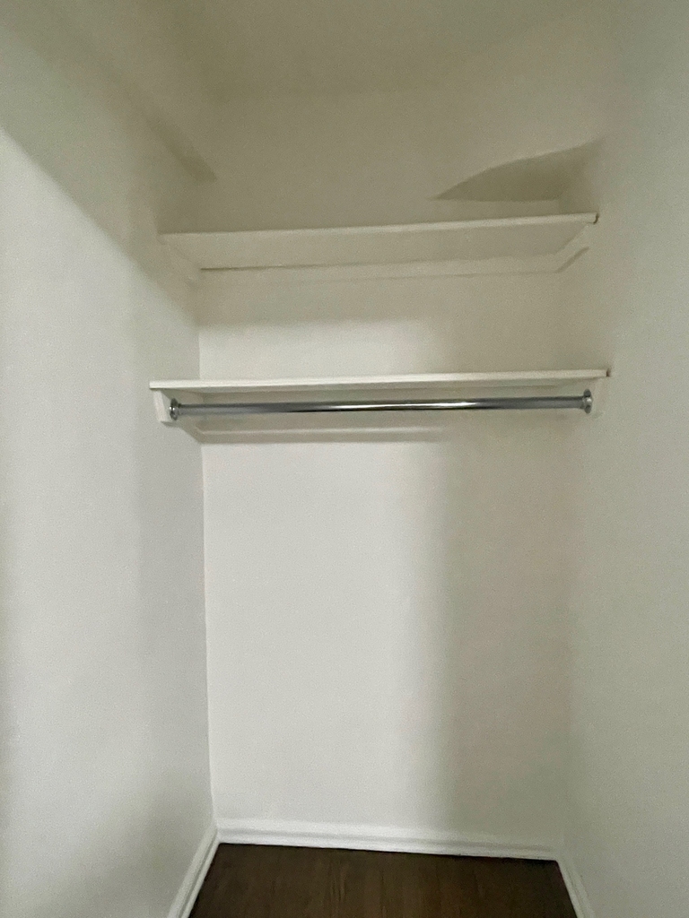 East 38th St /Lexington Ave - Photo 8