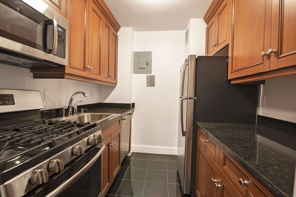 330 West 45th Street - Photo 0