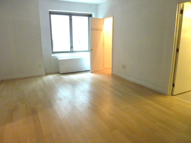 West 58th street - Photo 10