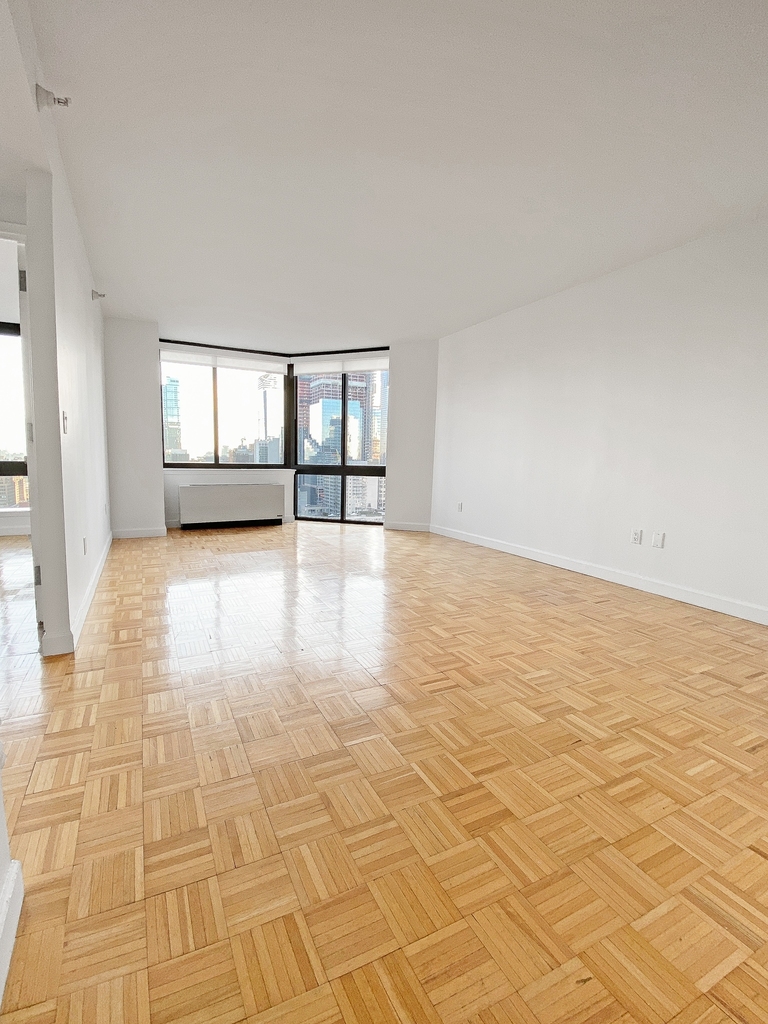 No Fee + Free Month! West 42nd Street - Photo 4