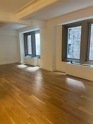 101 West 55th Street - Photo 2