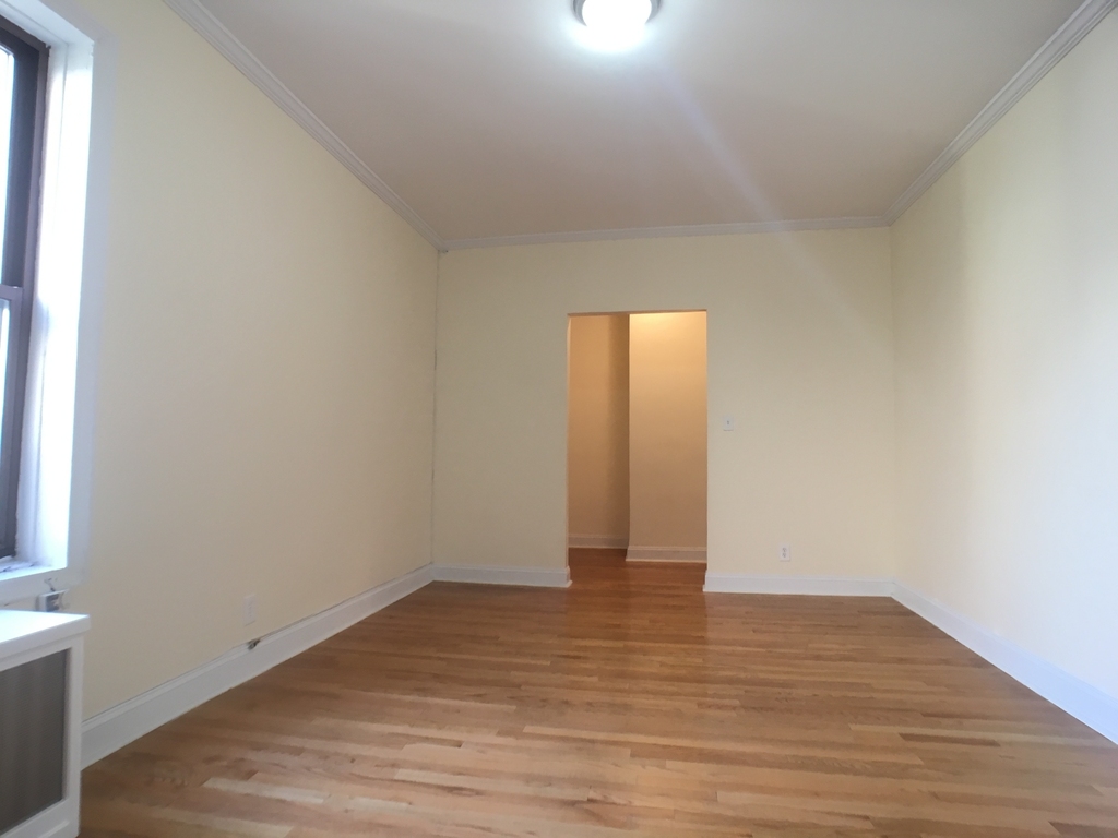 Bennett Ave. - Photo 1