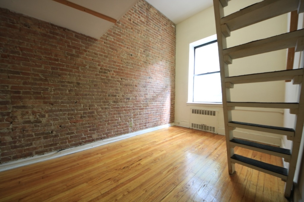 147 West 78th Street - Photo 4