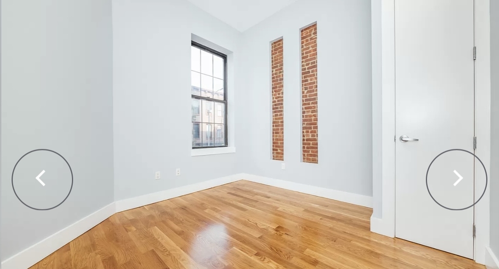312 Bedford Avenue - Photo 6