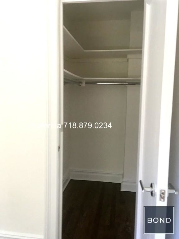 156 East 37th Street - Photo 4