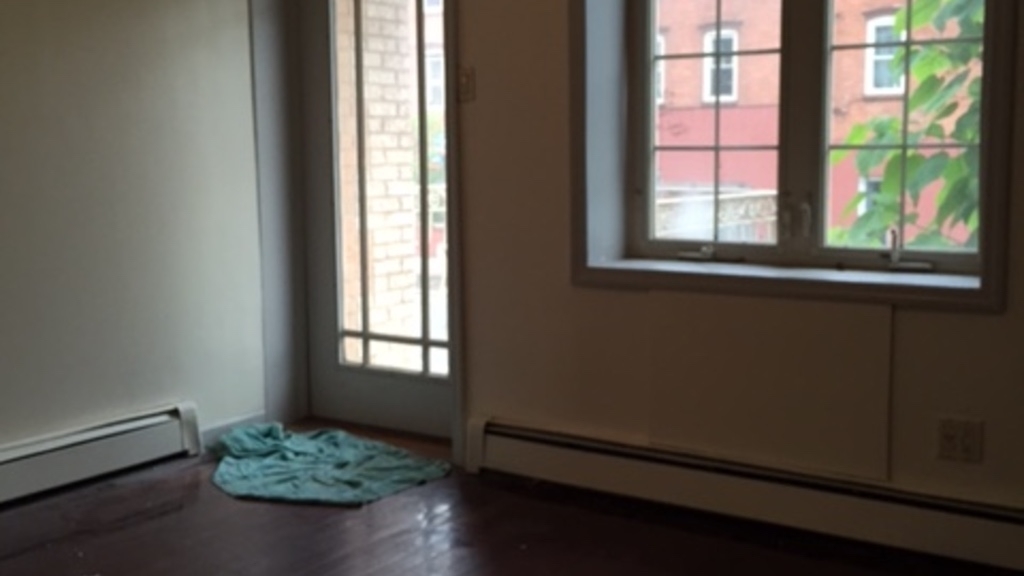 245 Tompkins Avenue - Photo 2