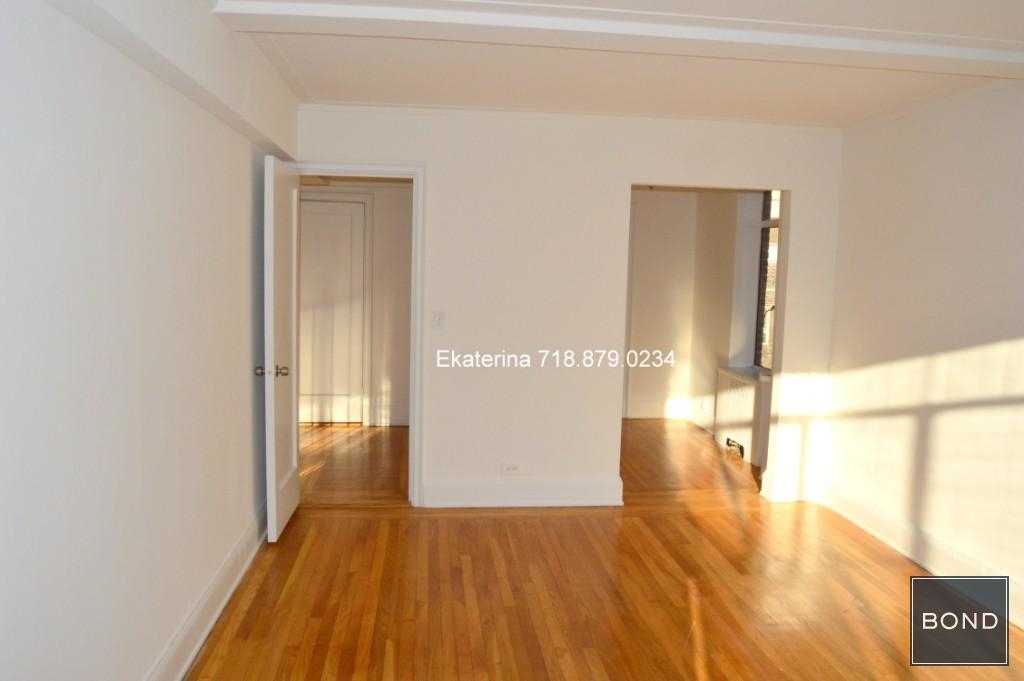 137 East 38th Street - Photo 2