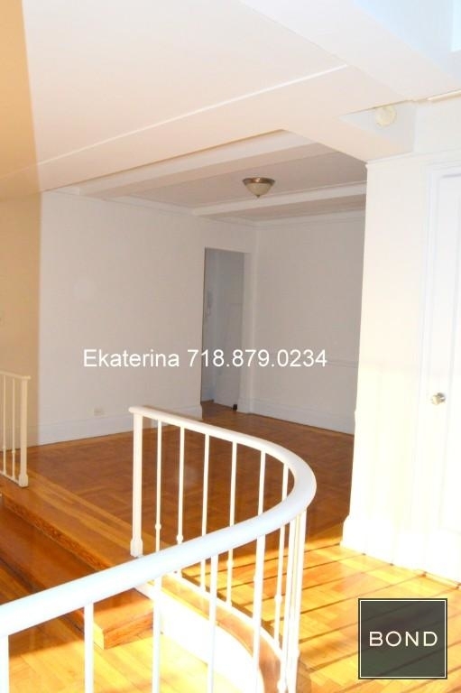 137 East 38th Street - Photo 3