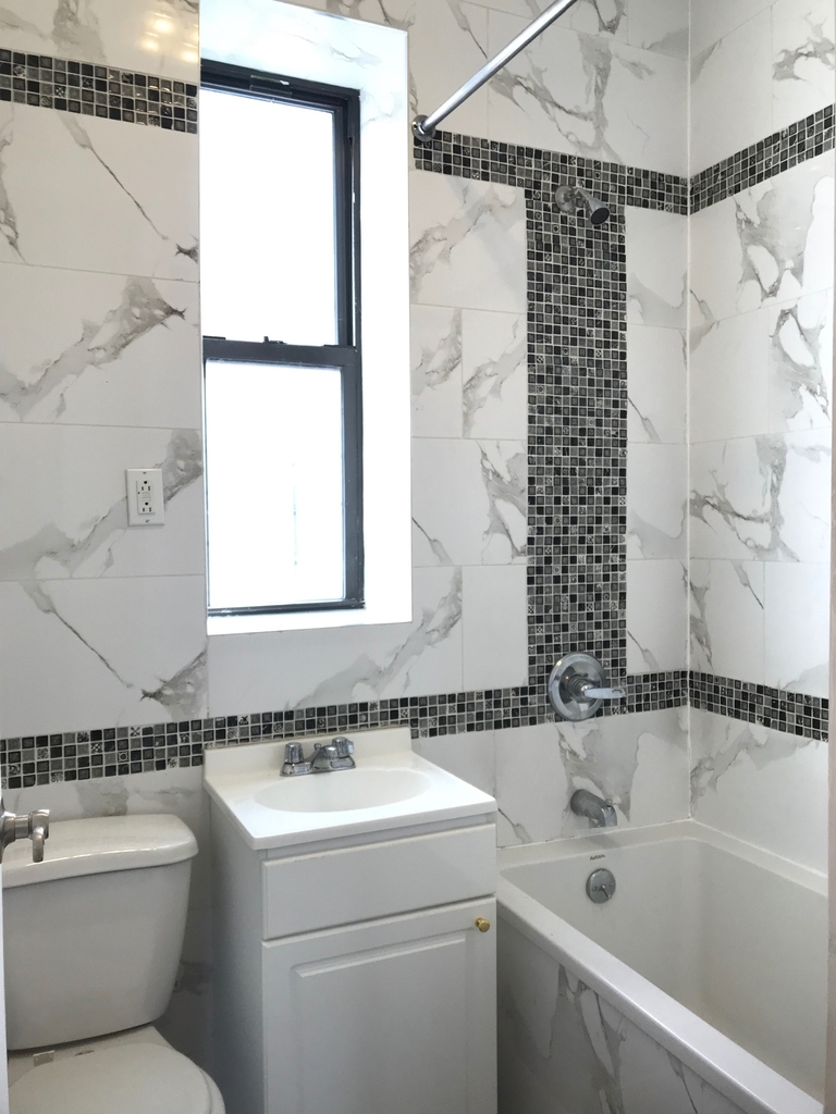 60 Clarkson Avenue - Photo 1