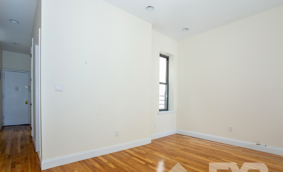 433 Rogers Avenue - Photo 4