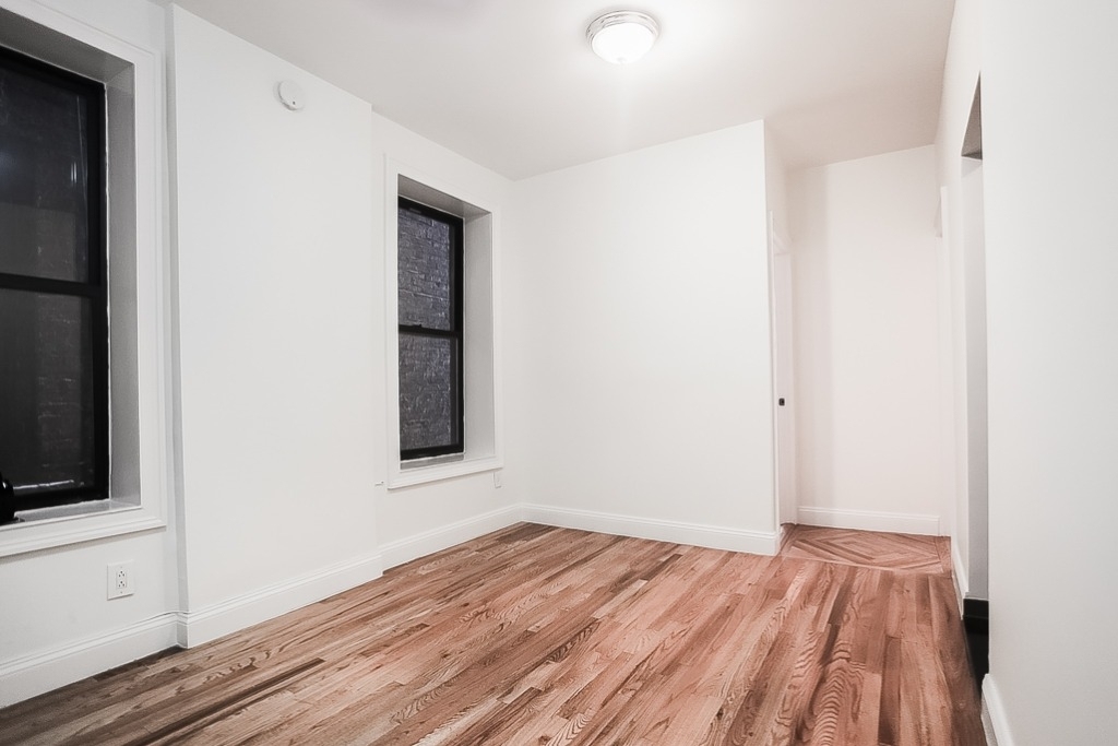 231 East 12th Street - Photo 1