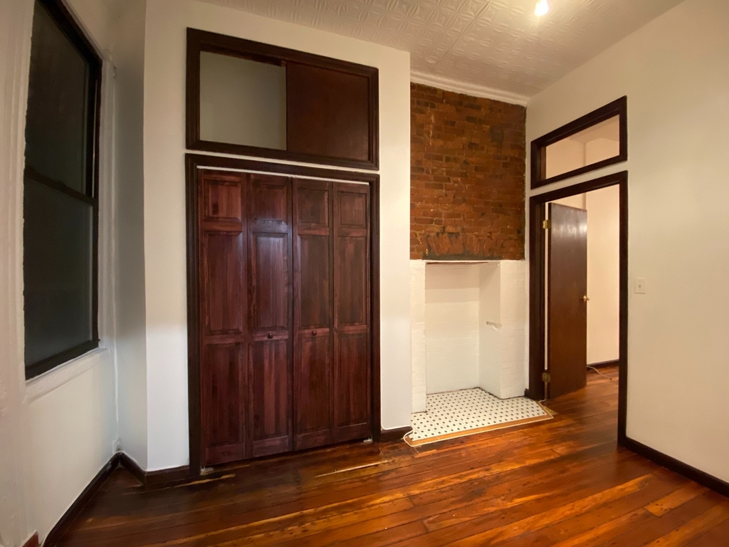 137 Bleecker Street - Photo 6