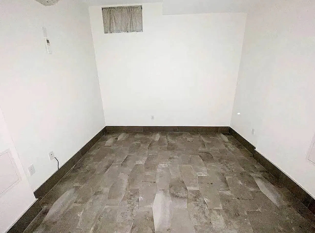 909 St Marks Avenue - Photo 5