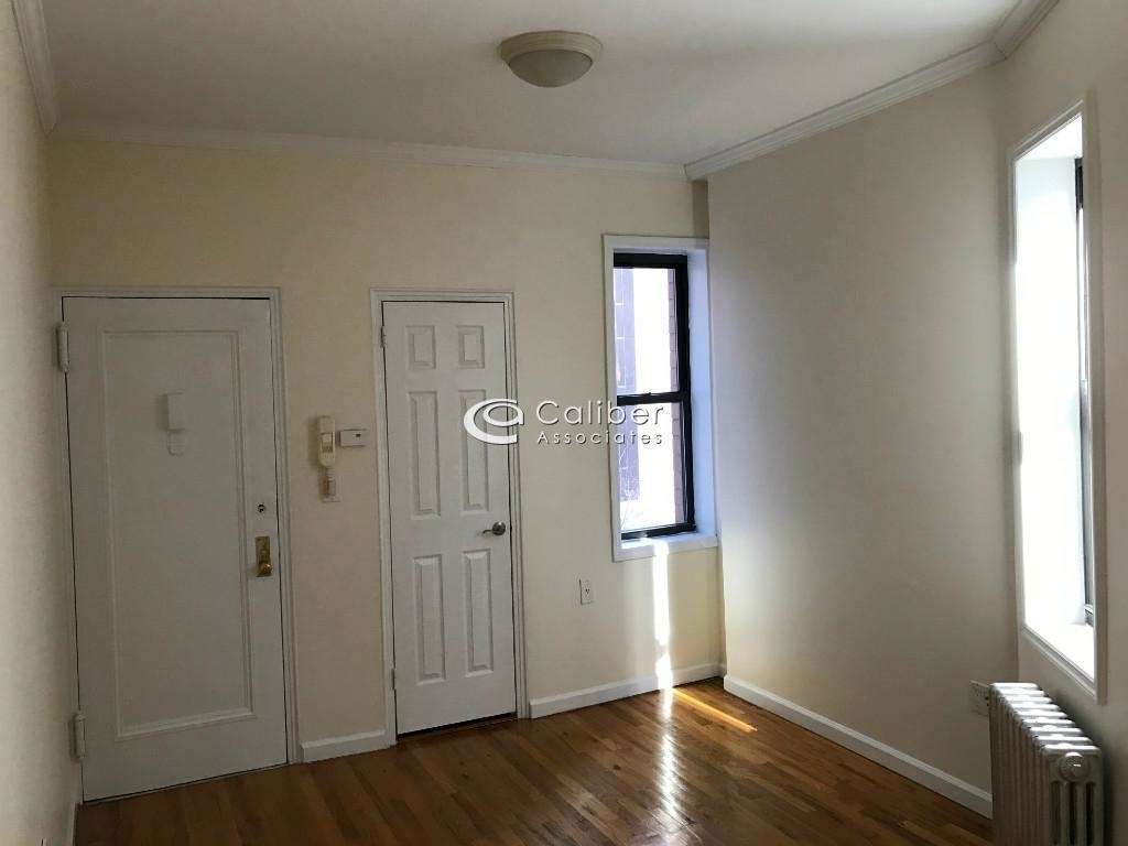 241 East 38th Street - Photo 1