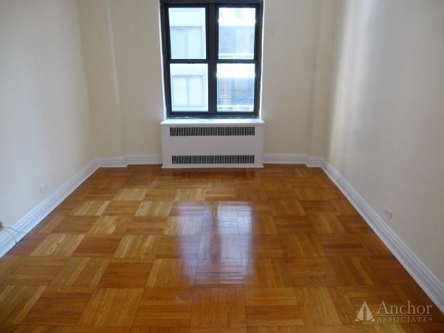 E 56th St. - Photo 3