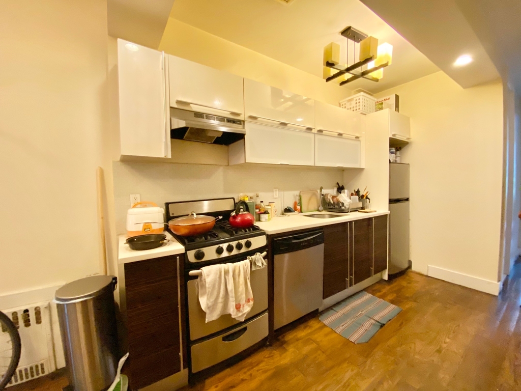 11a Menahan Street - Photo 5