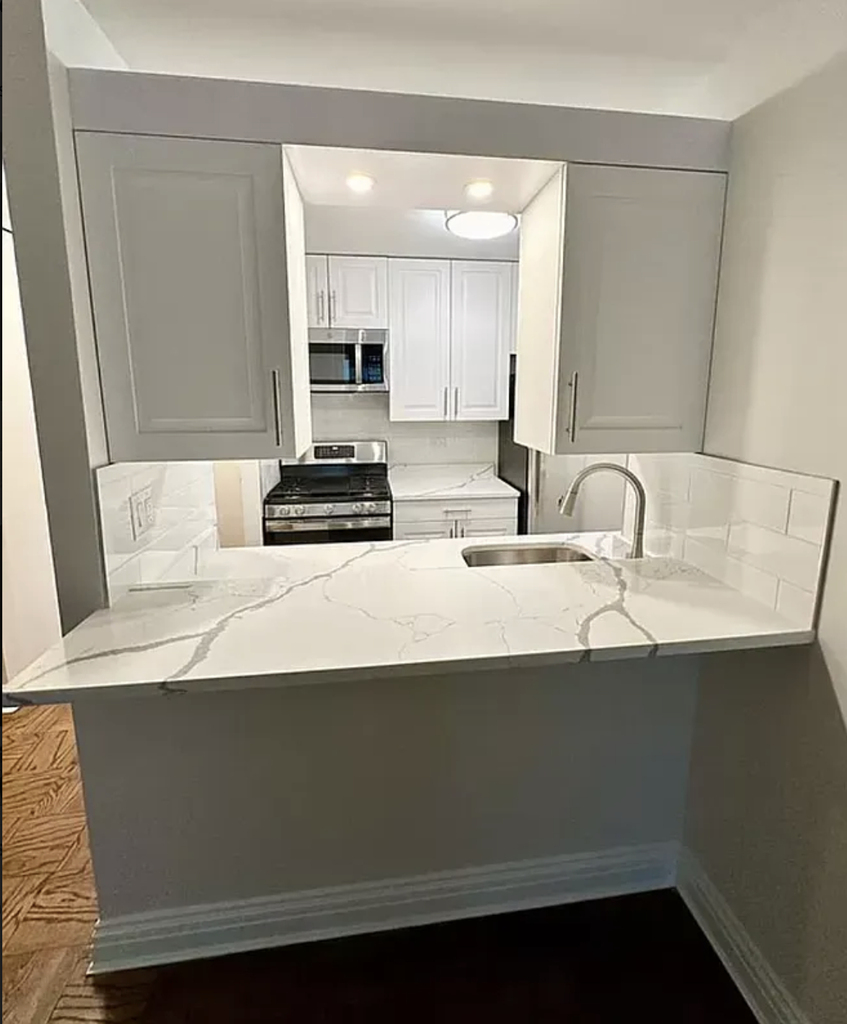east 71 st  - Photo 5