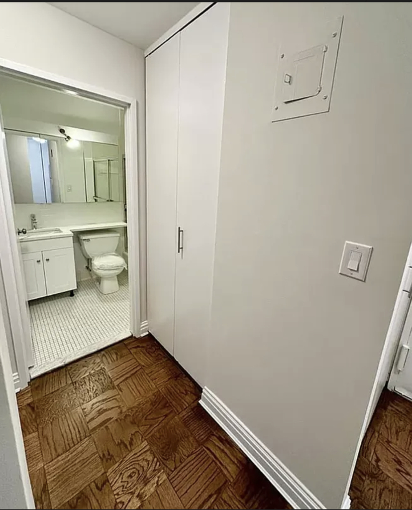 east 71 st  - Photo 2
