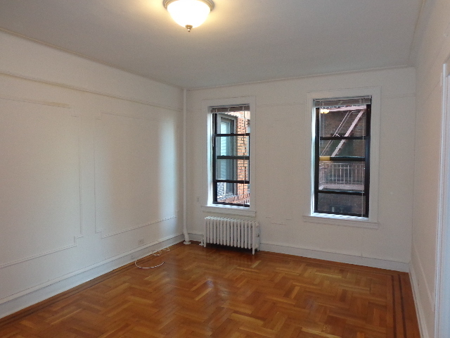 41-42 42nd Street - Photo 9