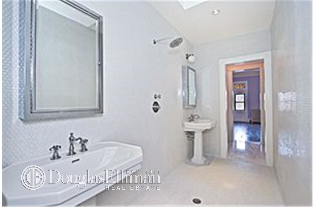 133 West 122nd St - Photo 18