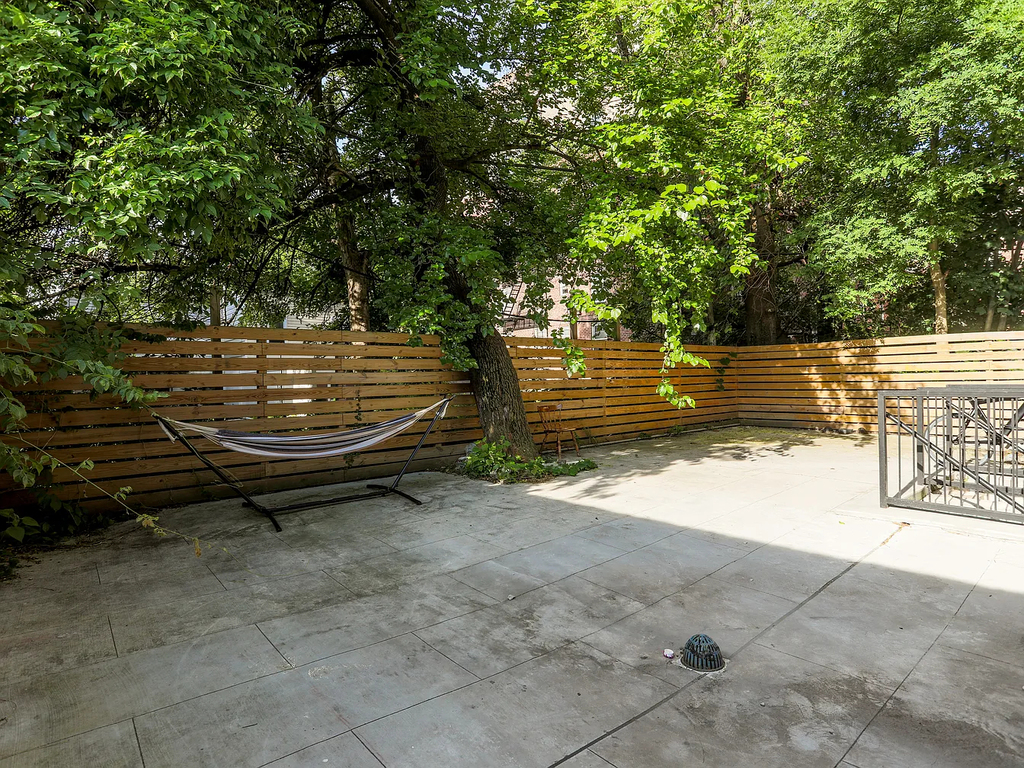 668 Rutland Road - Photo 11