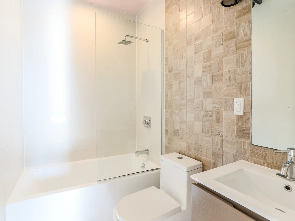 668 Rutland Road - Photo 9