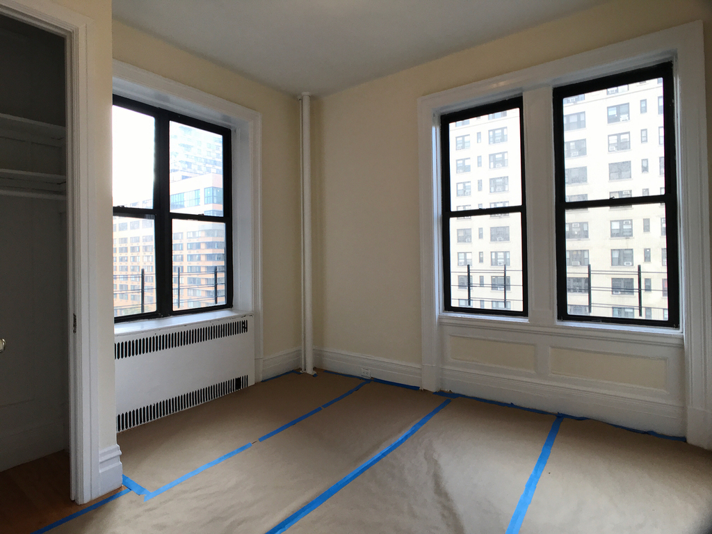 220 West 98th Street - Photo 2