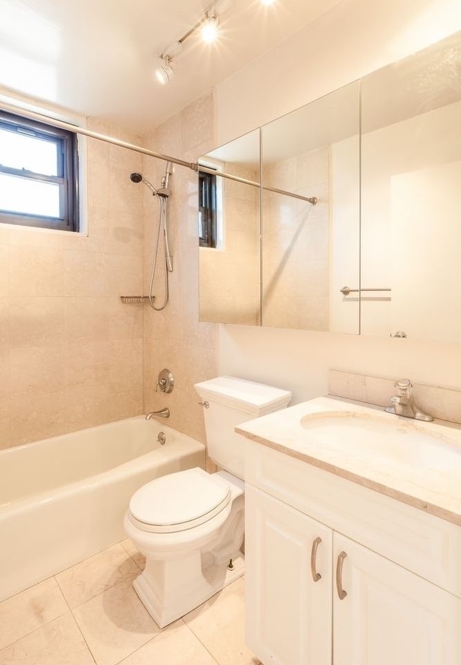 182 East 95th street - Photo 3