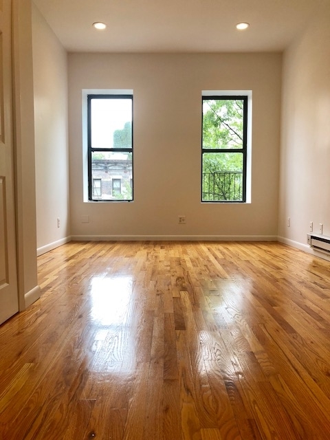 1683 First Avenue,apt.4ne - Photo 6