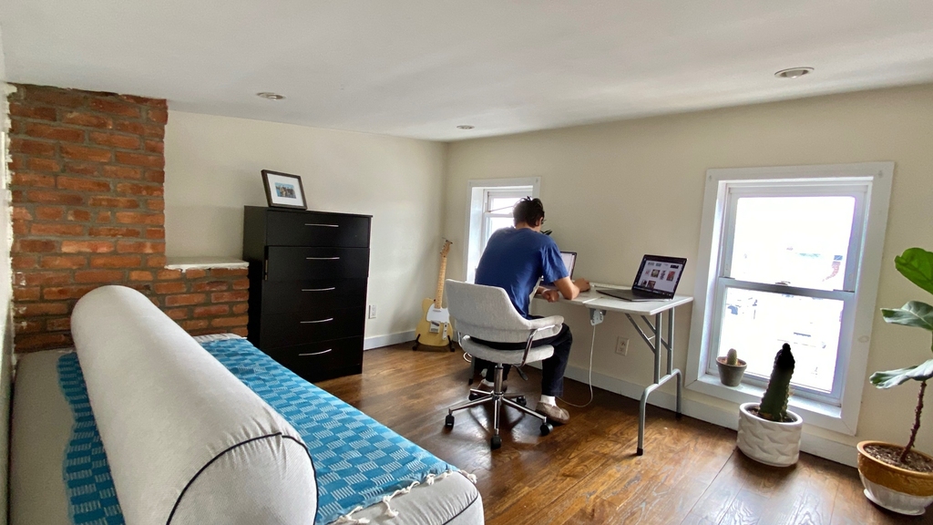 295 Maujer Street - Photo 4