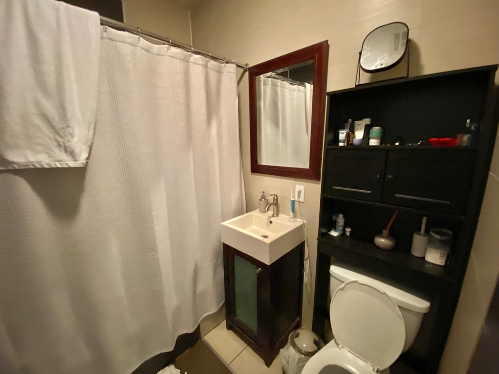 295 Maujer Street - Photo 8