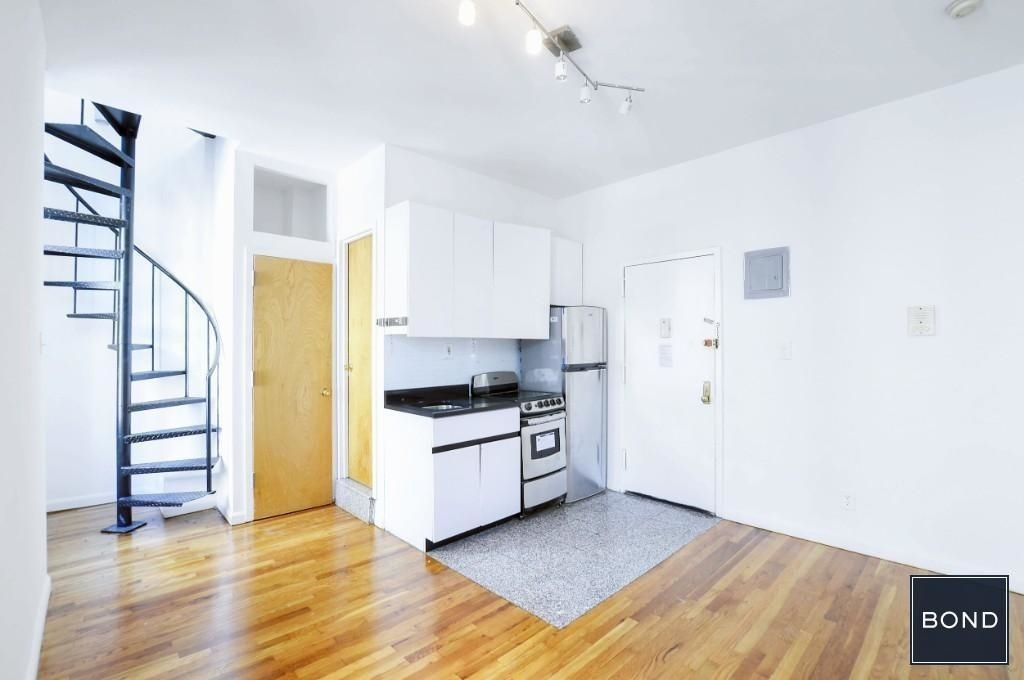 163 Mulberry Street - Photo 1