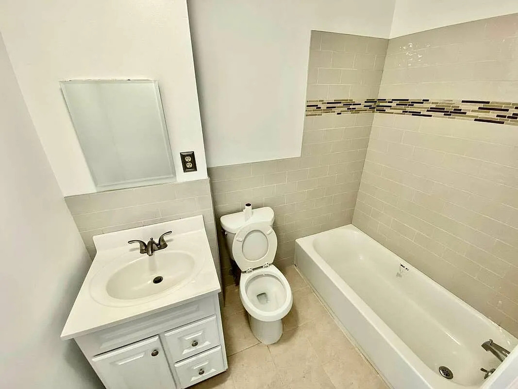 624 Lafayette Avenue - Photo 4