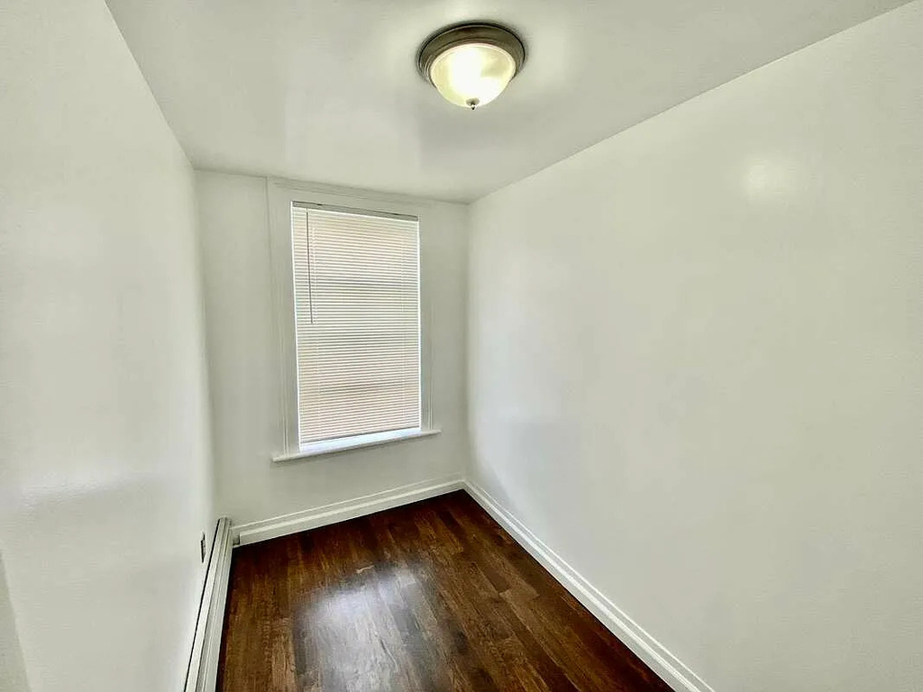 624 Lafayette Avenue - Photo 3