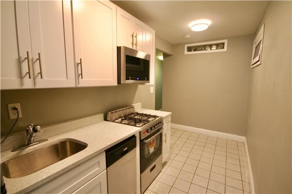 422 East  - Photo 1