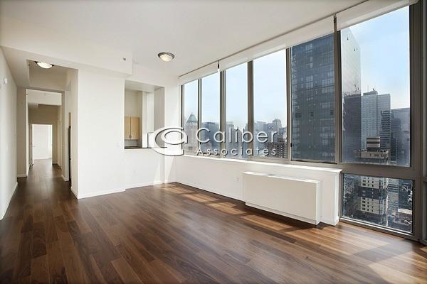 10th Avenue - Photo 1