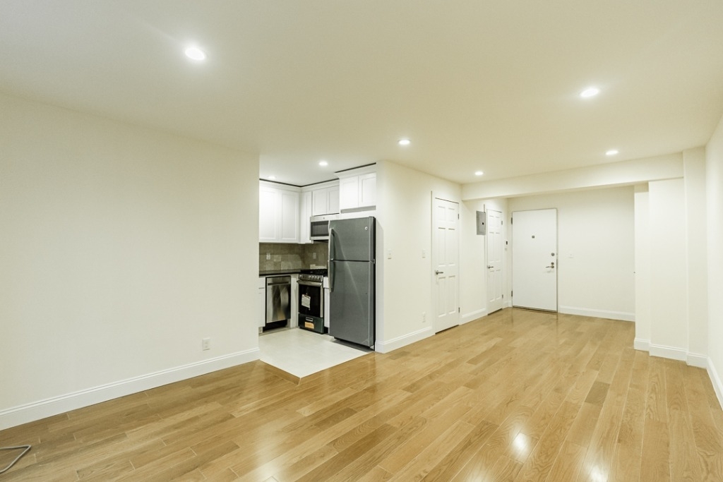 135 East 17th Street - Photo 1