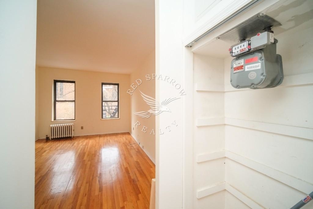 325 East 88th Street - Photo 0