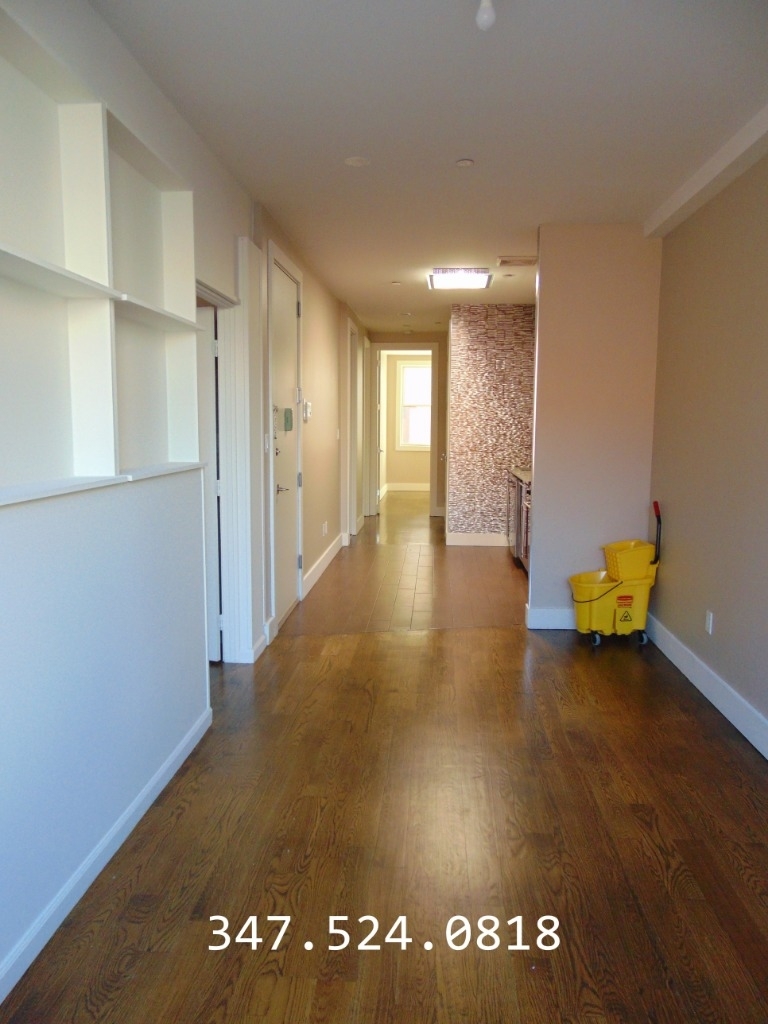 11 Lexington Avenue - Photo 3