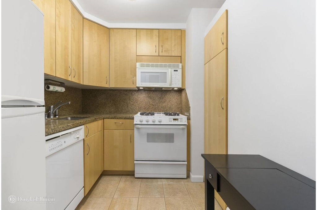 340 East 93rd St - Photo 2