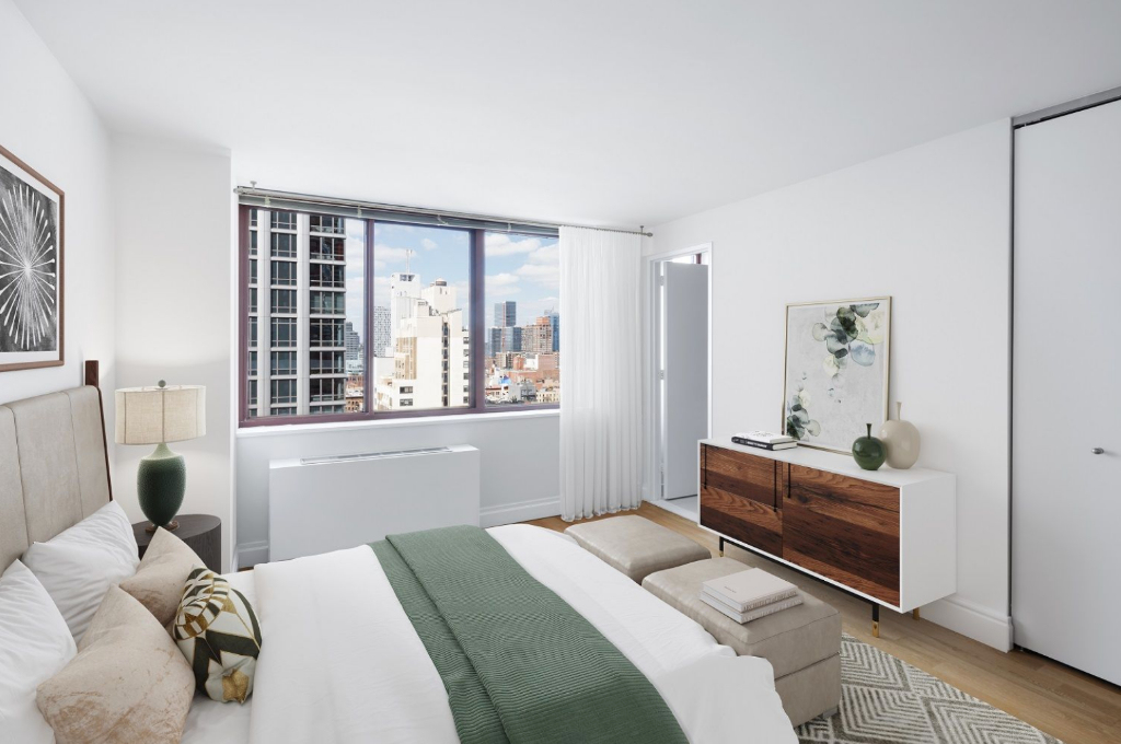 260 West 52 St - Photo 1