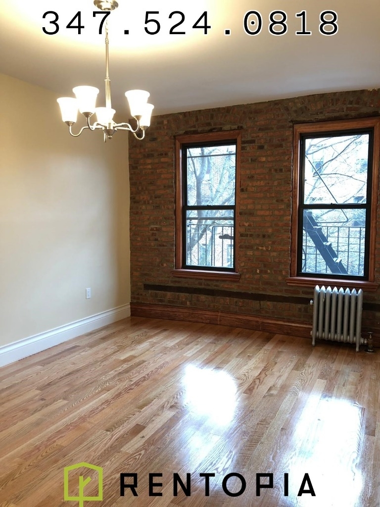 1035 Union Street - Photo 2